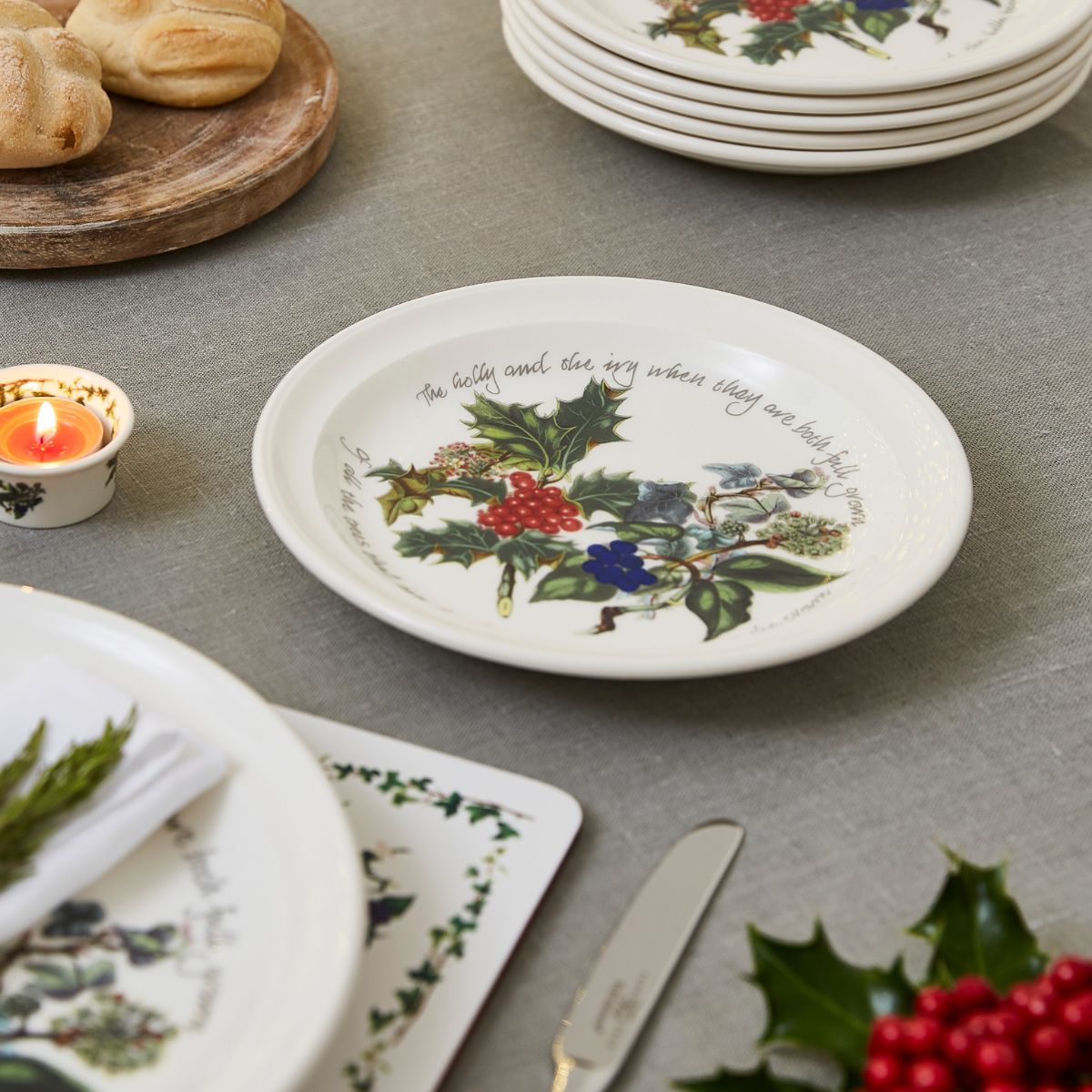 The Holly and The Ivy Salad Plate (Single) image number null